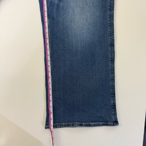 American Eagle woman 20 curvy high rise baggy straight distressed jeans wide leg - Picture 10 of 11